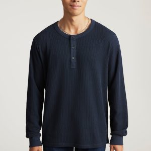 LONG SLEEVE HENLEY T-SHIRT IN TOTAL ECLIPSE