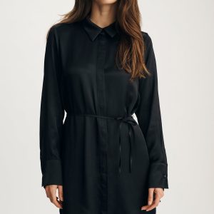 SATIN BUTTON-FRONT MINI DRESS IN BLACK